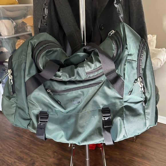 REI Bags Rei Duffel Bagbackpack Green Used In Good Condition Poshmark